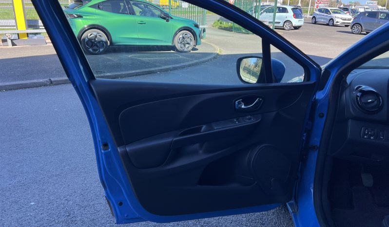 RENAULT Clio IV Business 1.5 dCi 90CH complet