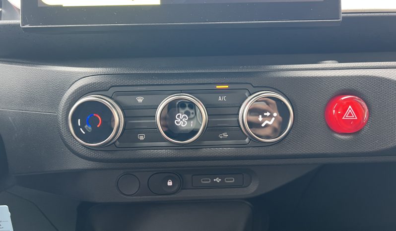TWINGO E-Tech électrique Évolution 80CH autonomie urbaine complet