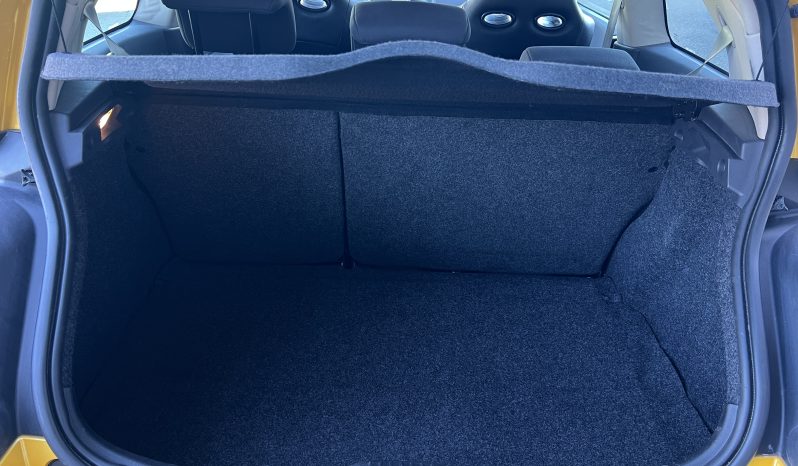 Renault Mégane 2 rs F1 Team R26 complet