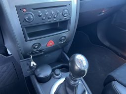 Renault Mégane 2 rs F1 Team R26 complet