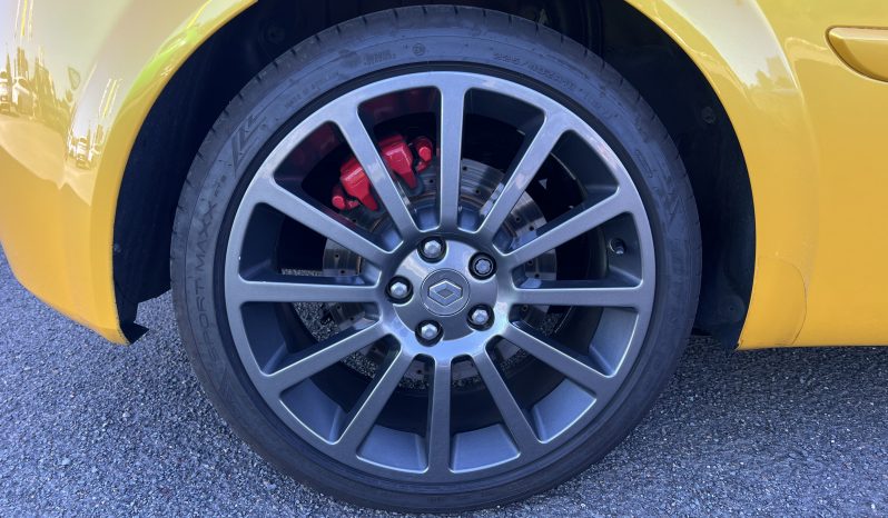 Renault Mégane 2 rs F1 Team R26 complet