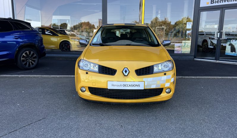 Renault Mégane 2 rs F1 Team R26 complet